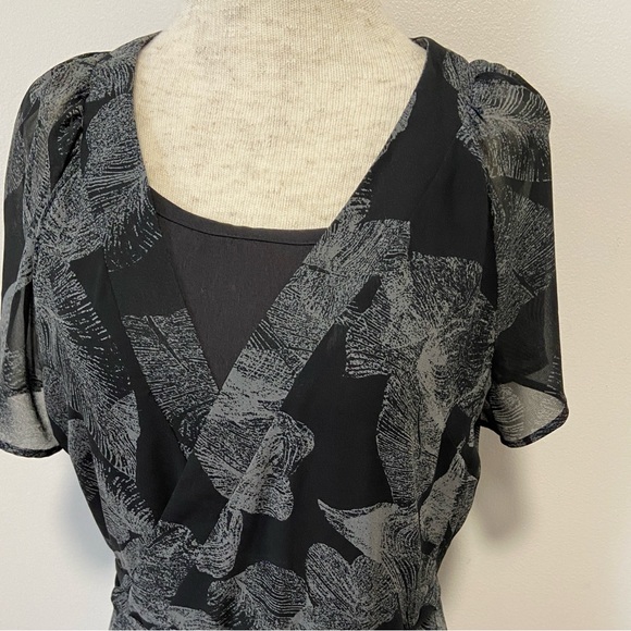 Wrap Front Maxi Dress Sheer Feather Print Size 6/8 Handmade Includes Slip EUC - Picture 4 of 9